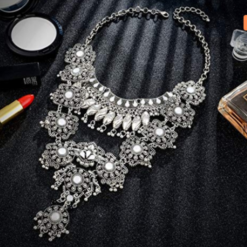 RE-STOCK !! Vintage Style Boho Statement Necklace - Picture 4 of 7